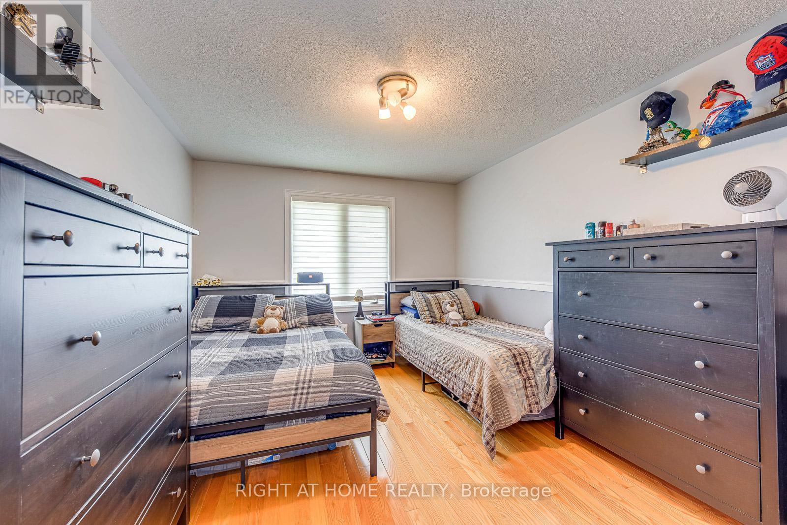 4164 Forest Fire Crescent, Mississauga, Ontario  L4W 3P5 - Photo 25 - W13011330