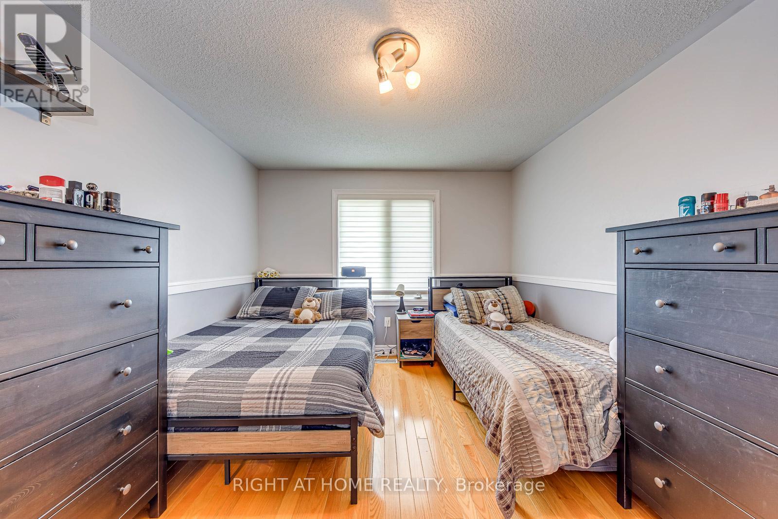 4164 Forest Fire Crescent, Mississauga, Ontario  L4W 3P5 - Photo 26 - W13011330