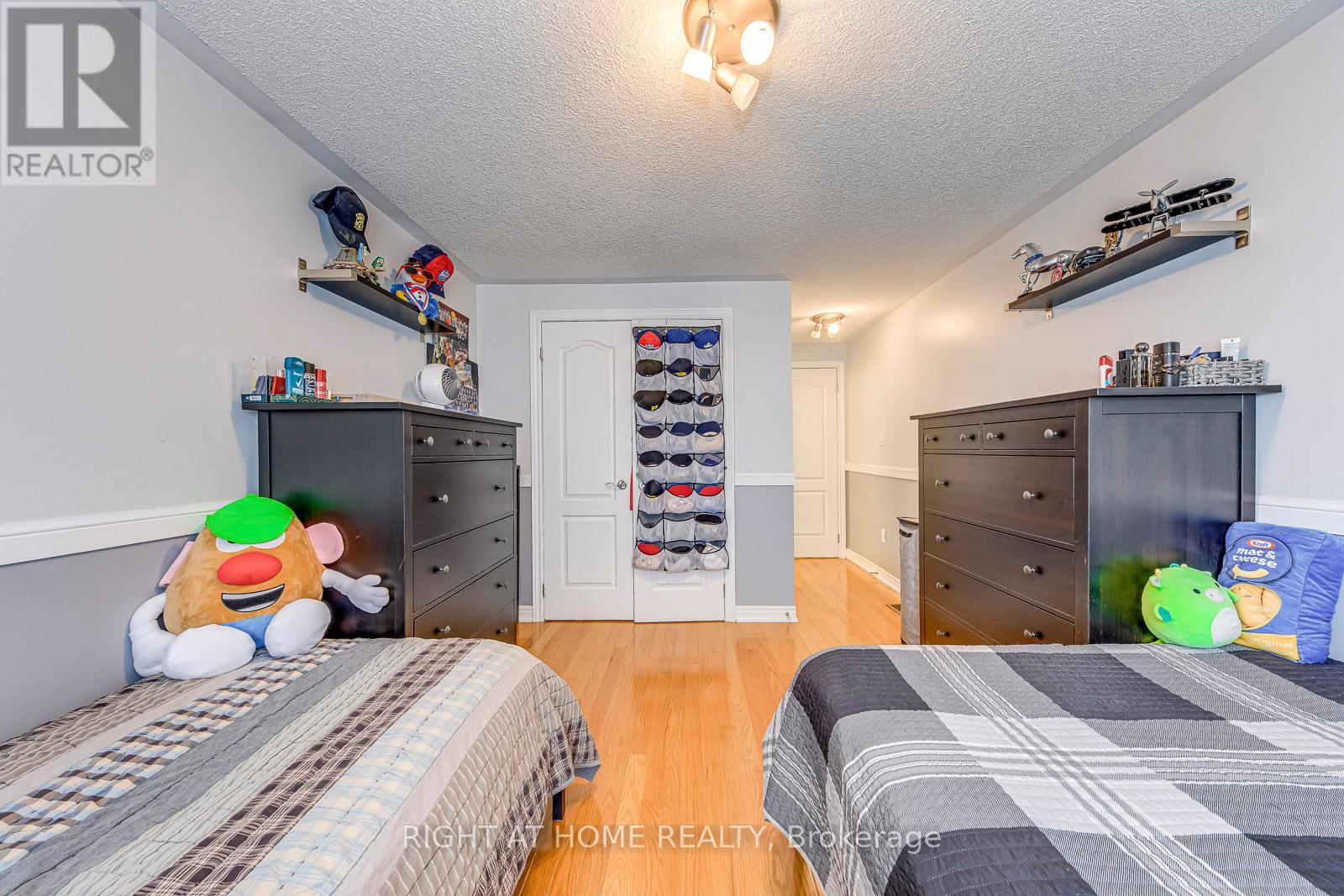 4164 Forest Fire Crescent, Mississauga, Ontario  L4W 3P5 - Photo 27 - W13011330