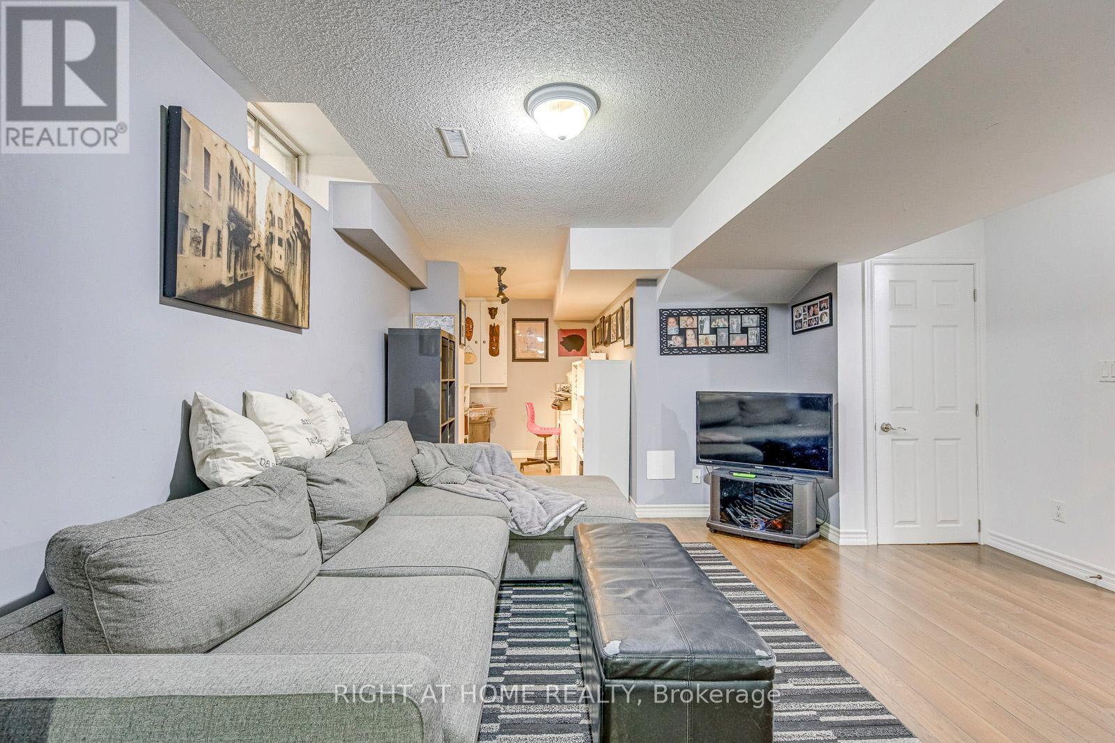 4164 Forest Fire Crescent, Mississauga, Ontario  L4W 3P5 - Photo 31 - W13011330