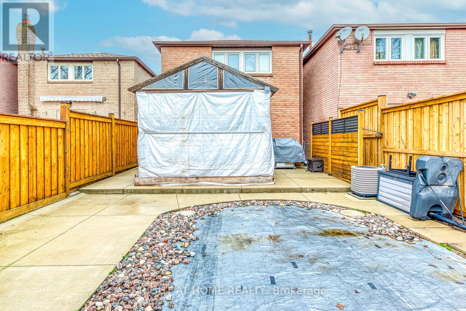 4164 Forest Fire Crescent, Mississauga, Ontario  L4W 3P5 - Photo 37 - W13011330