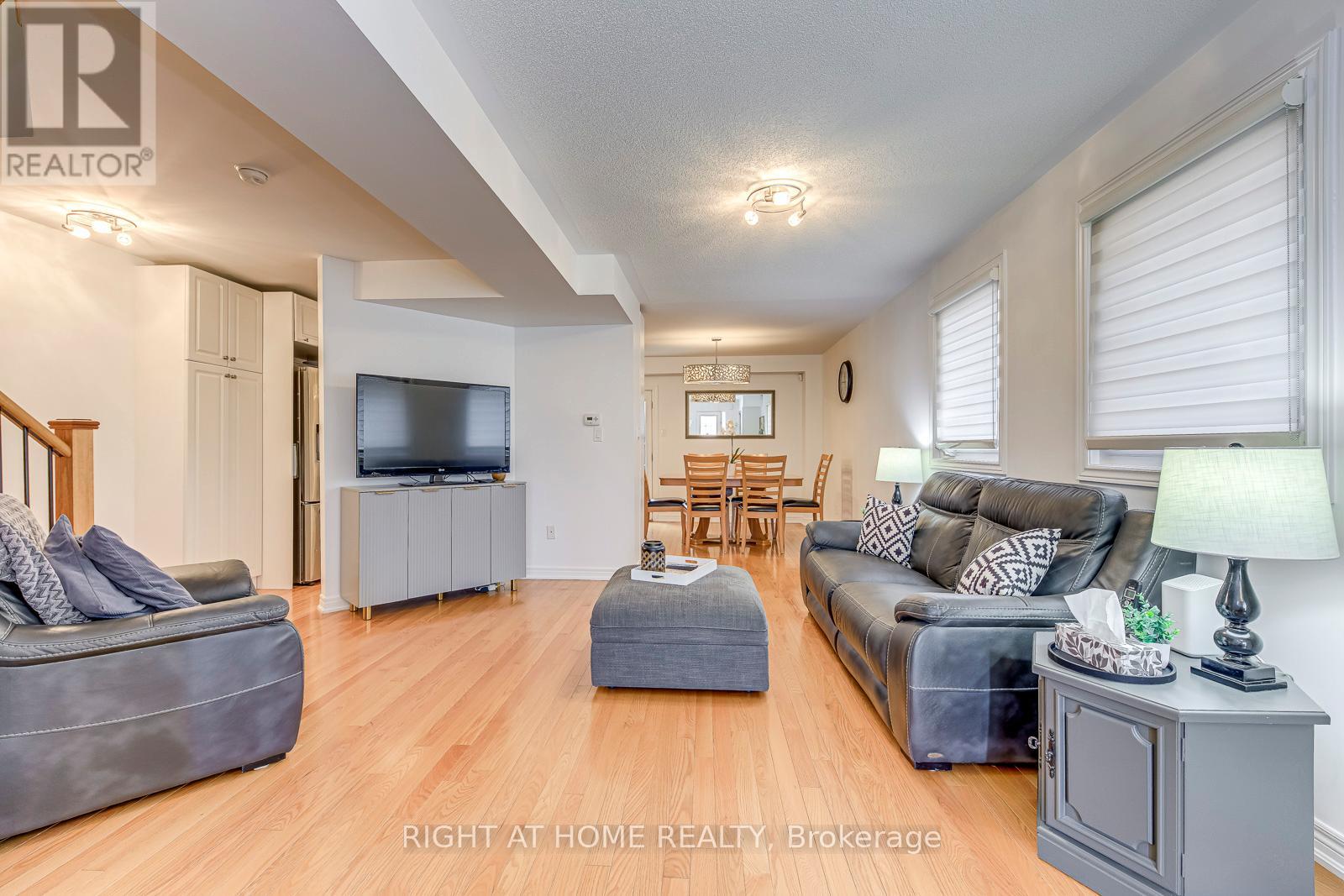 4164 Forest Fire Crescent, Mississauga, Ontario  L4W 3P5 - Photo 5 - W13011330