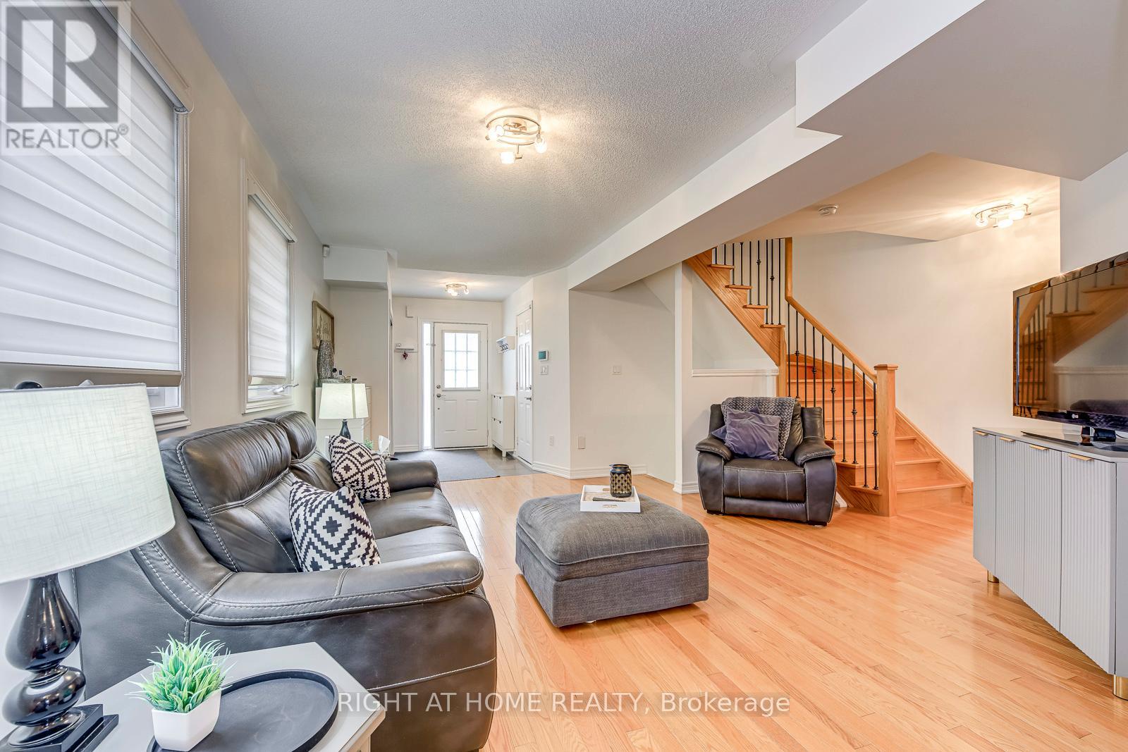 4164 Forest Fire Crescent, Mississauga, Ontario  L4W 3P5 - Photo 6 - W13011330