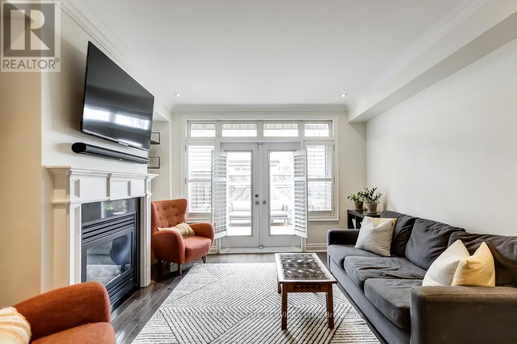 #8 - 245 Van Dusen Boulevard, Toronto, Ontario  M8Z 3J2 - Photo 11 - W13011338