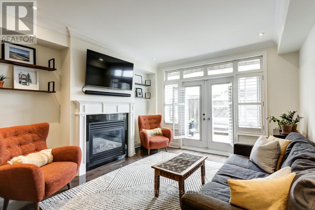 #8 - 245 Van Dusen Boulevard, Toronto, Ontario  M8Z 3J2 - Photo 12 - W13011338