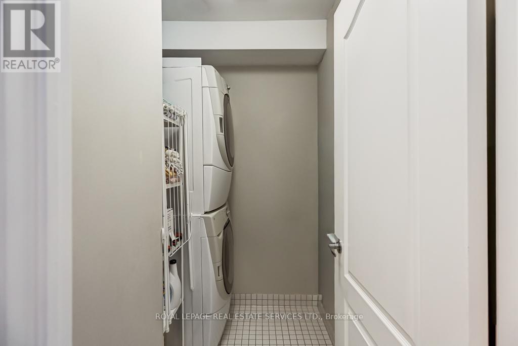 #8 - 245 Van Dusen Boulevard, Toronto, Ontario  M8Z 3J2 - Photo 24 - W13011338