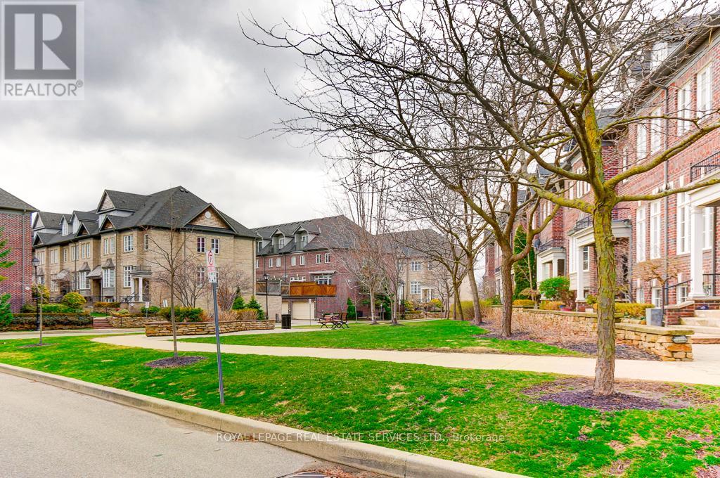 #8 - 245 Van Dusen Boulevard, Toronto, Ontario  M8Z 3J2 - Photo 34 - W13011338