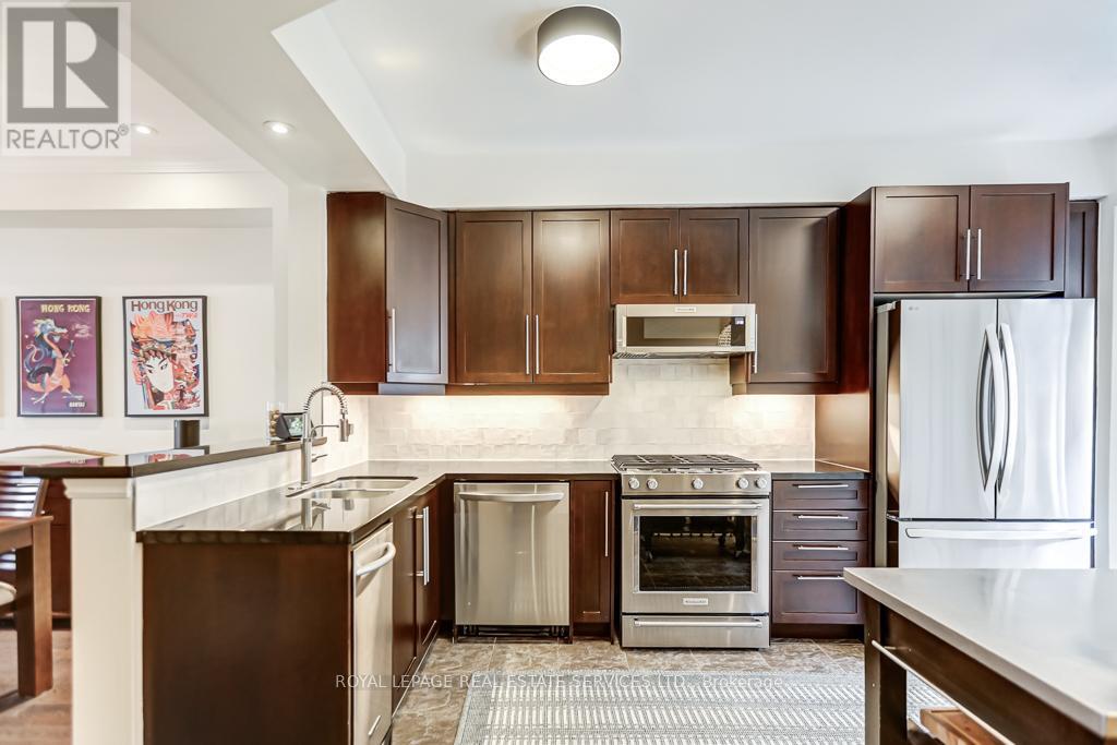 #8 - 245 Van Dusen Boulevard, Toronto, Ontario  M8Z 3J2 - Photo 7 - W13011338