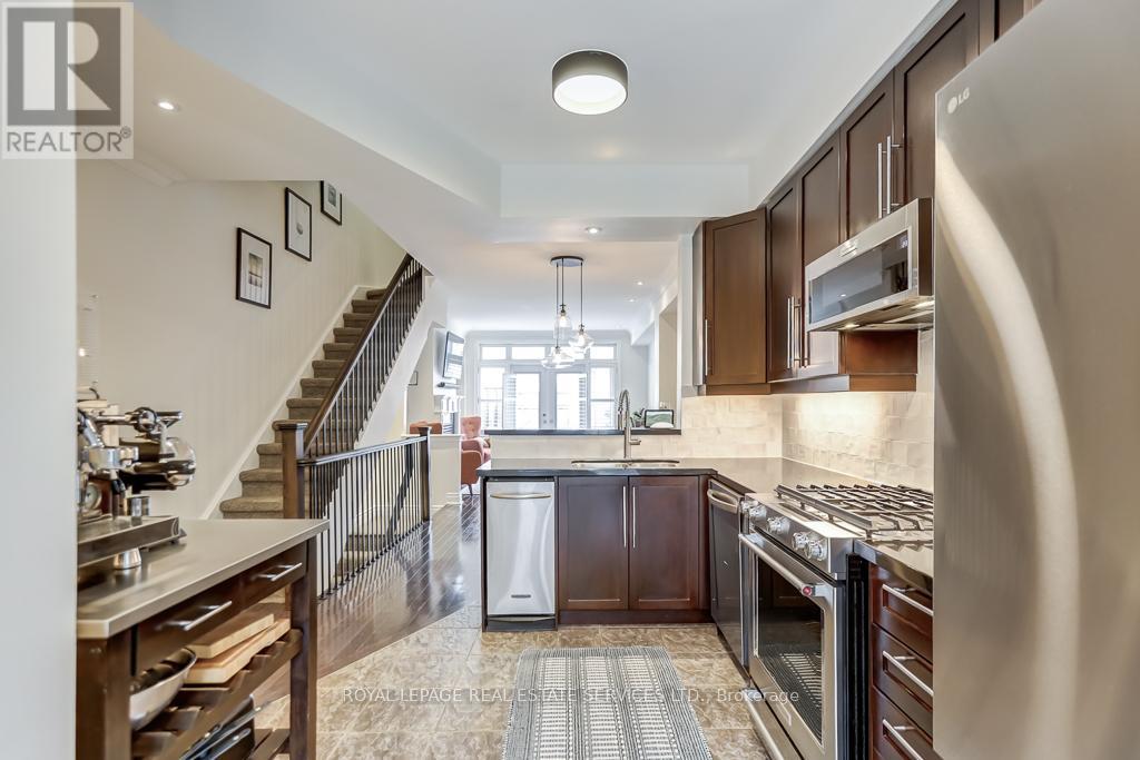 #8 - 245 Van Dusen Boulevard, Toronto, Ontario  M8Z 3J2 - Photo 8 - W13011338