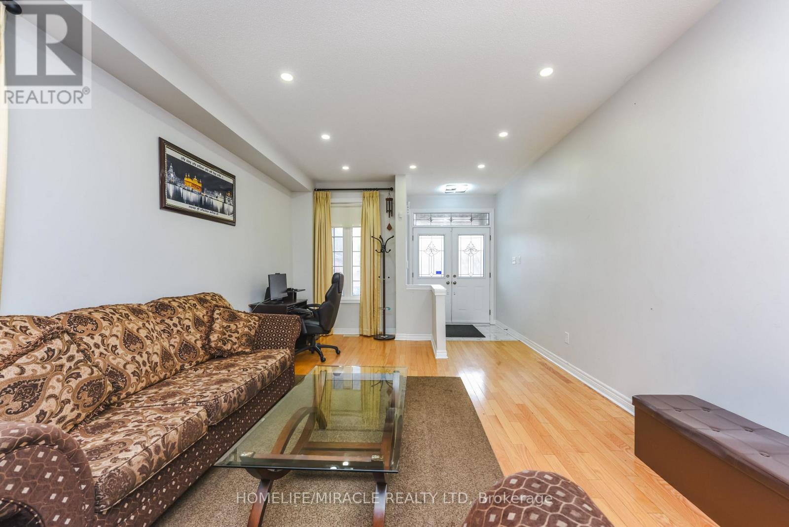 20 Gamson Crescent, Brampton, Ontario  L6R 0V8 - Photo 5 - W13011394