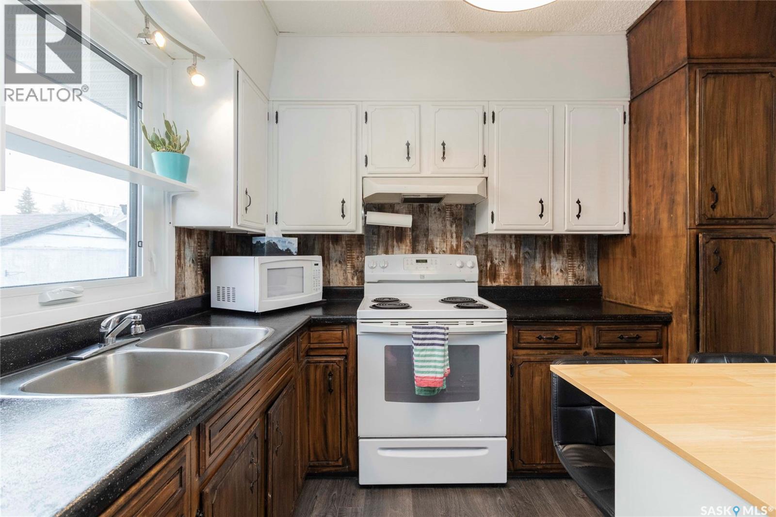 912 P Avenue N, Saskatoon, Saskatchewan  S7L 2W6 - Photo 13 - SK032962