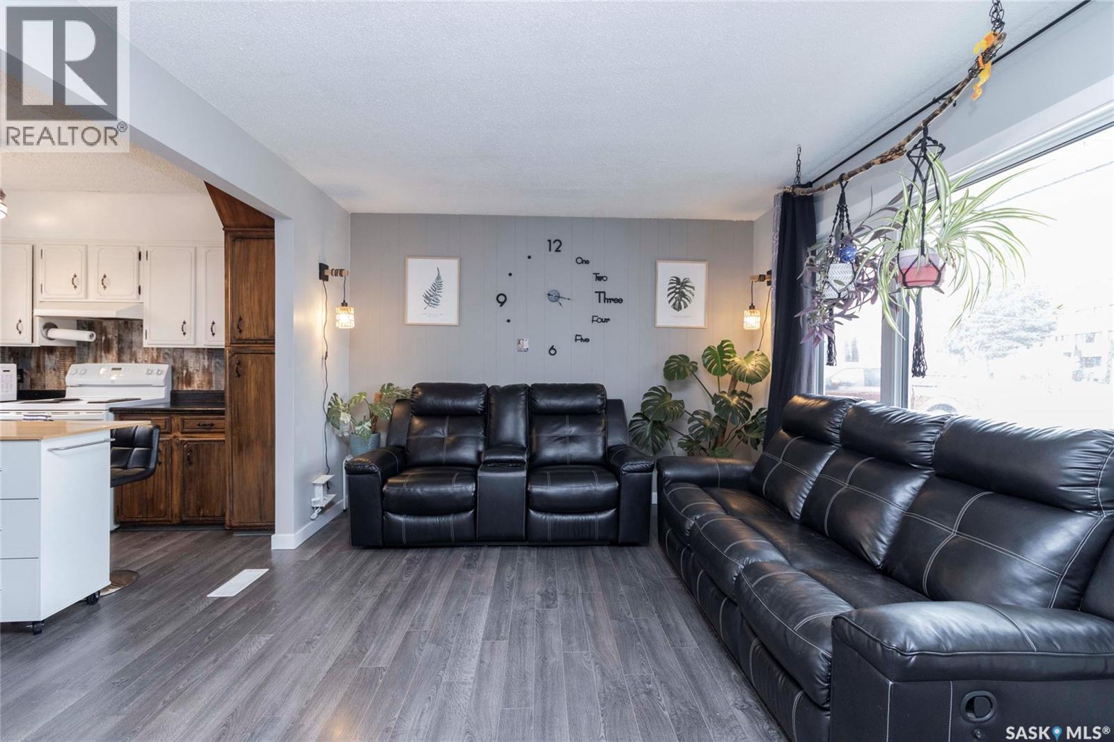 912 P Avenue N, Saskatoon, Saskatchewan  S7L 2W6 - Photo 5 - SK032962