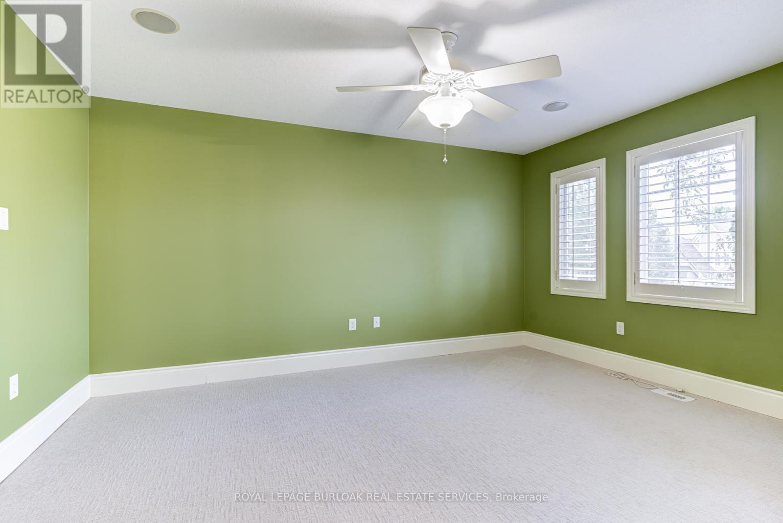 4278 Clubview Drive, Burlington, Ontario  L7M 4X1 - Photo 36 - W13011454