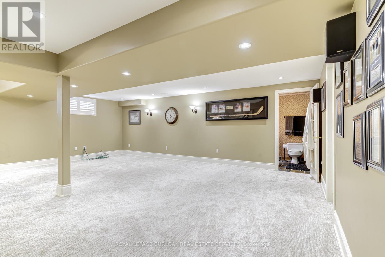 4278 Clubview Drive, Burlington, Ontario  L7M 4X1 - Photo 42 - W13011454