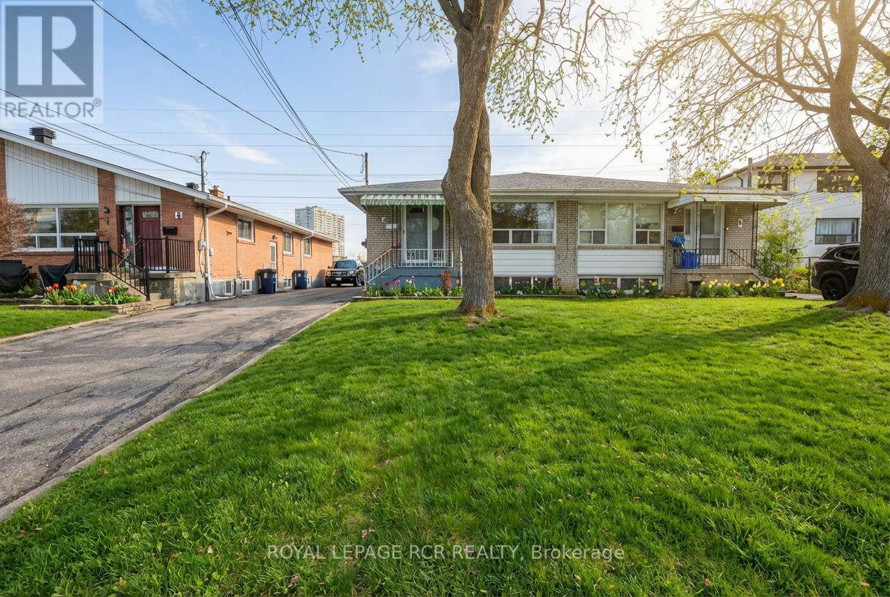 6 Ailsa Craig Court, Toronto, Ontario  M2R 2B8 - Photo 2 - C12902474