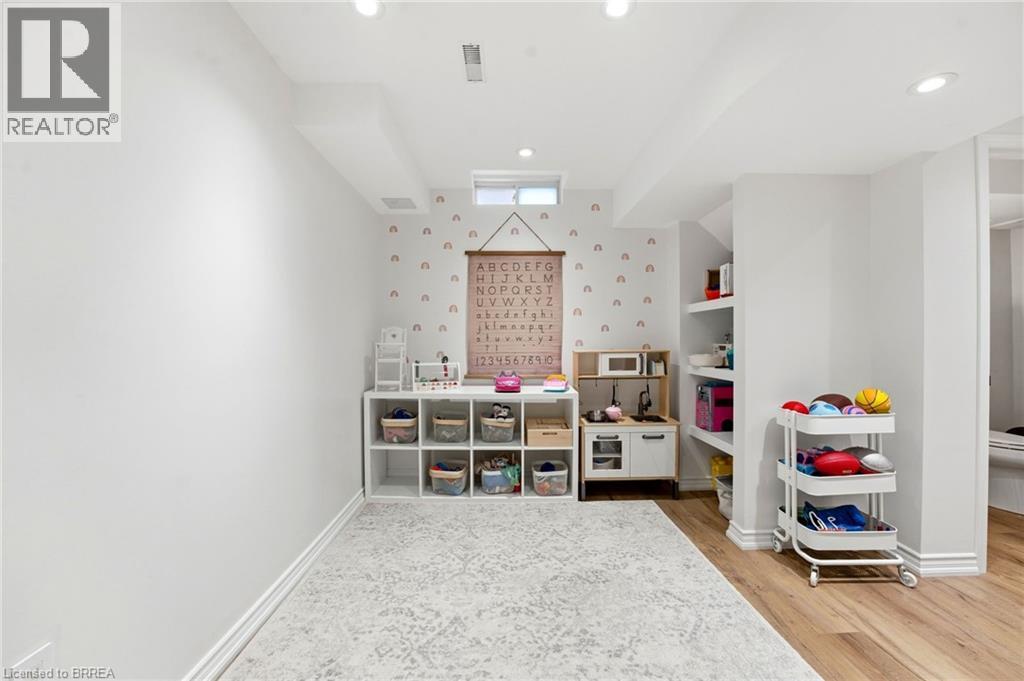 163 Spring Creek Drive, Waterdown, Ontario  L8B 0X8 - Photo 31 - 40821625