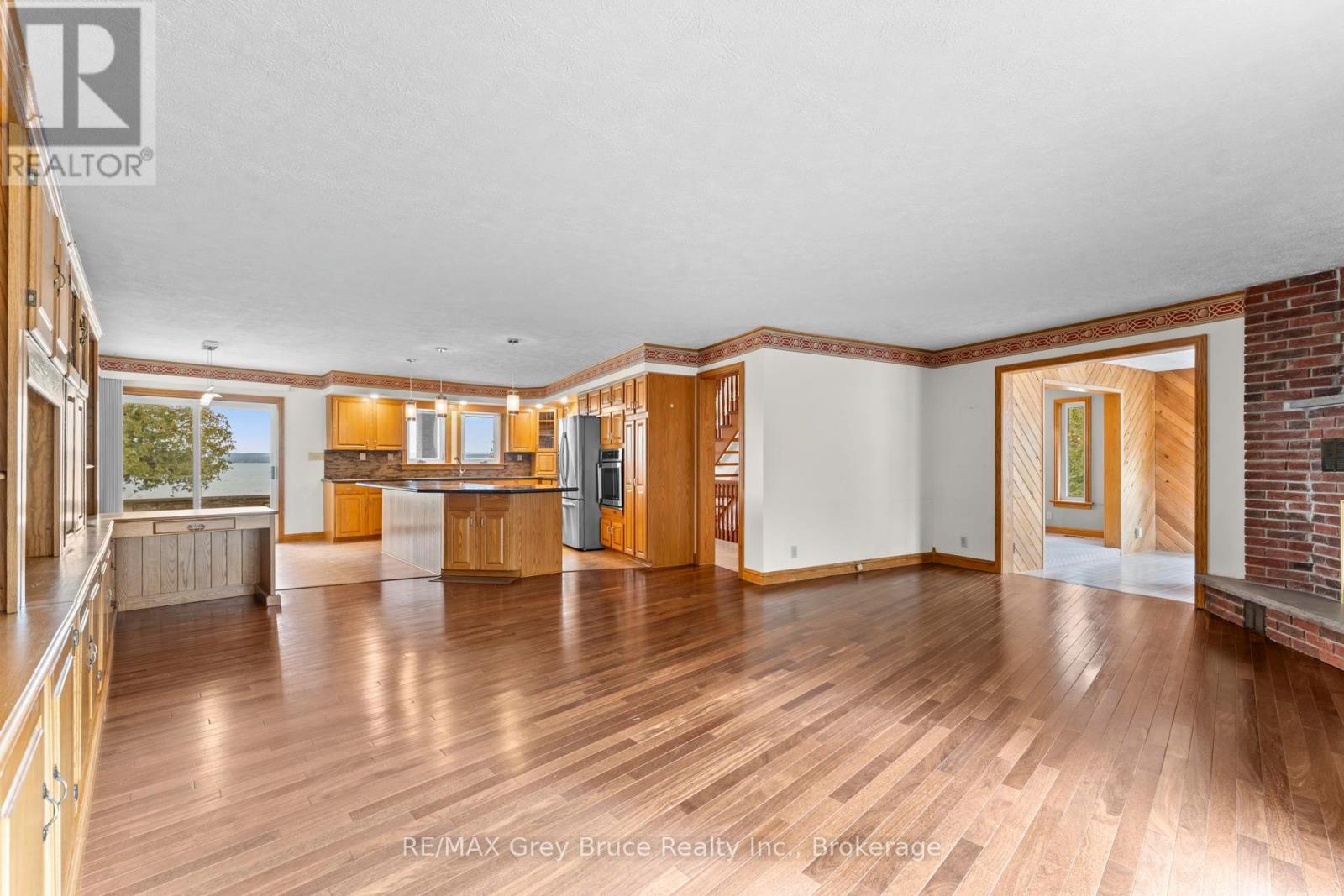 122 Cottage Lane, Georgian Bluffs, Ontario  N4K 5N4 - Photo 25 - X12993580