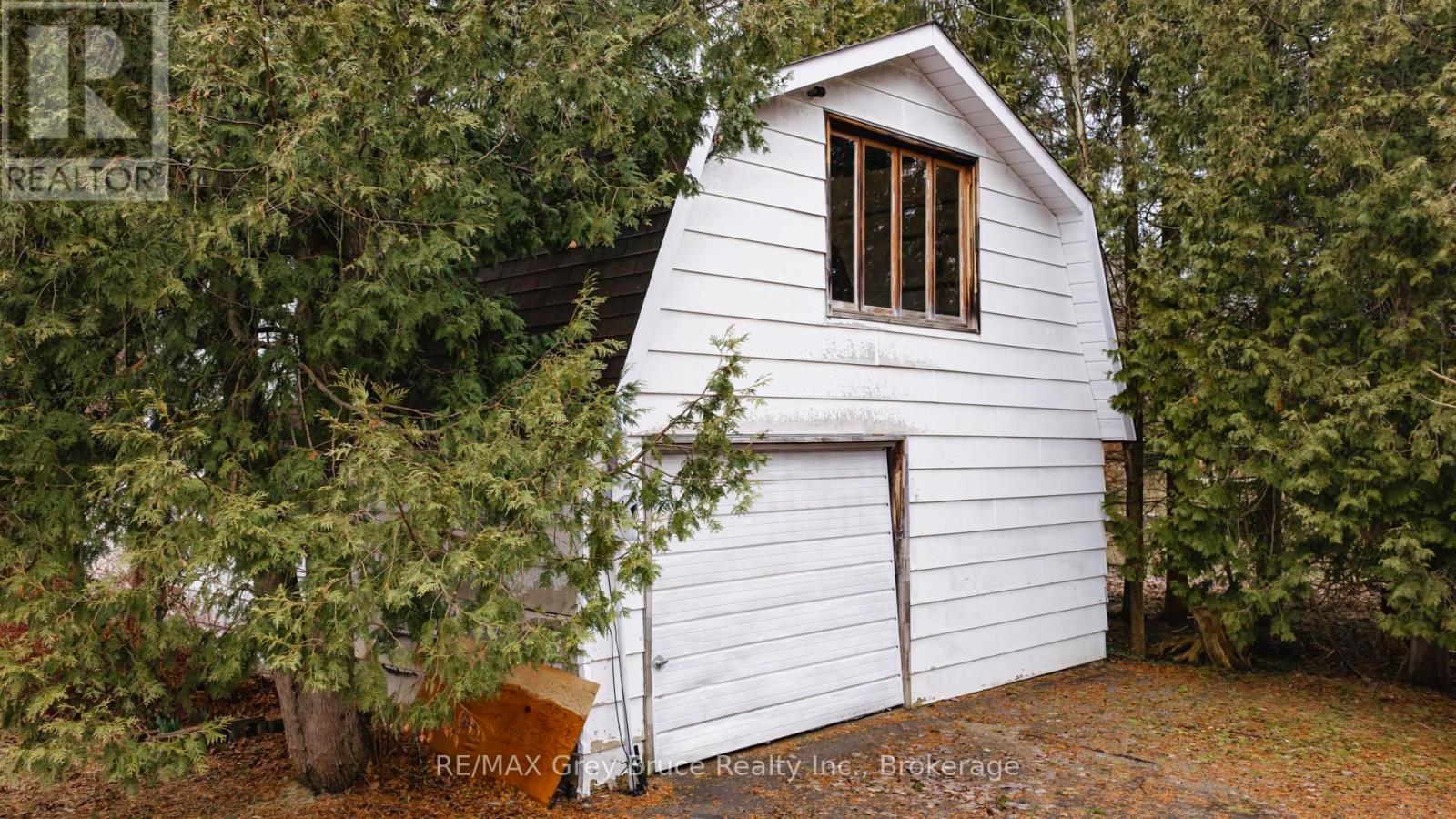 122 Cottage Lane, Georgian Bluffs, Ontario  N4K 5N4 - Photo 10 - X12993580