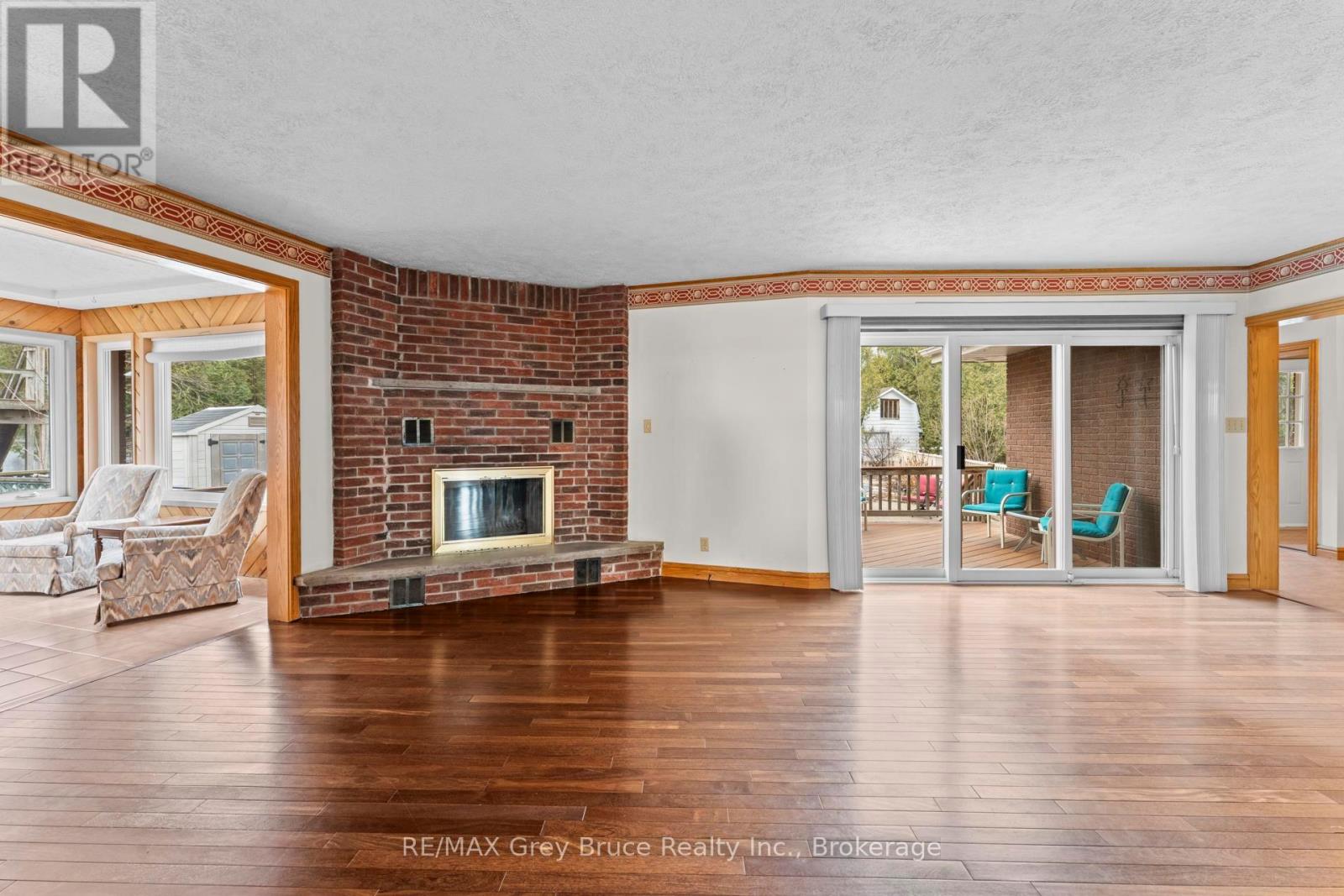 122 Cottage Lane, Georgian Bluffs, Ontario  N4K 5N4 - Photo 18 - X12993580