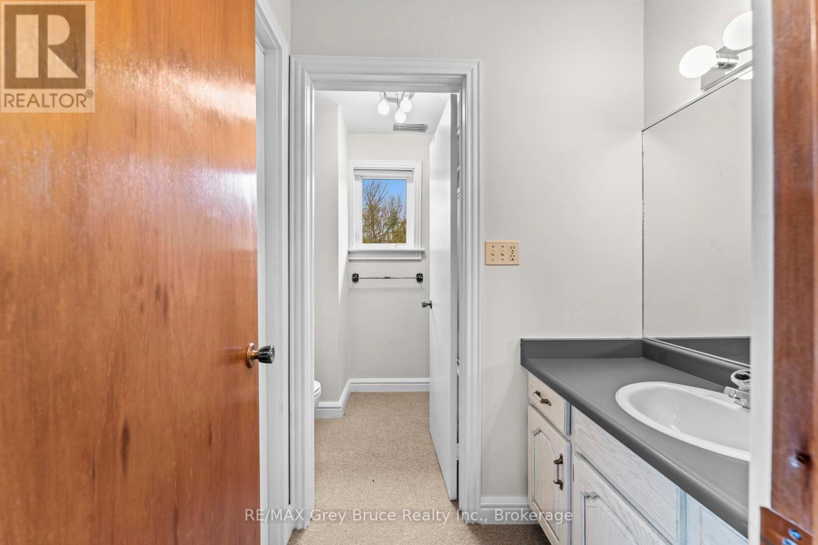 122 Cottage Lane, Georgian Bluffs, Ontario  N4K 5N4 - Photo 30 - X12993580