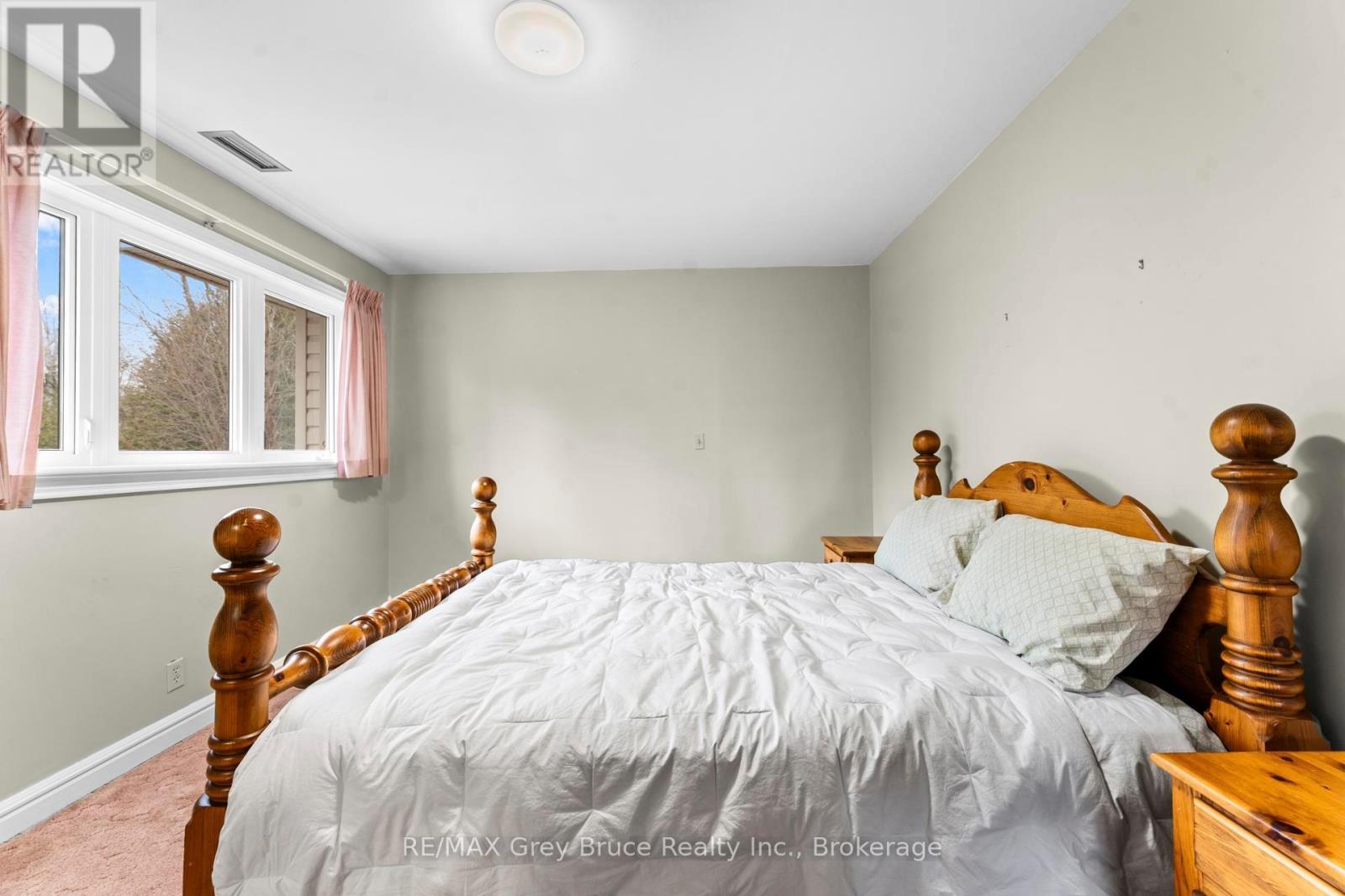 122 Cottage Lane, Georgian Bluffs, Ontario  N4K 5N4 - Photo 32 - X12993580