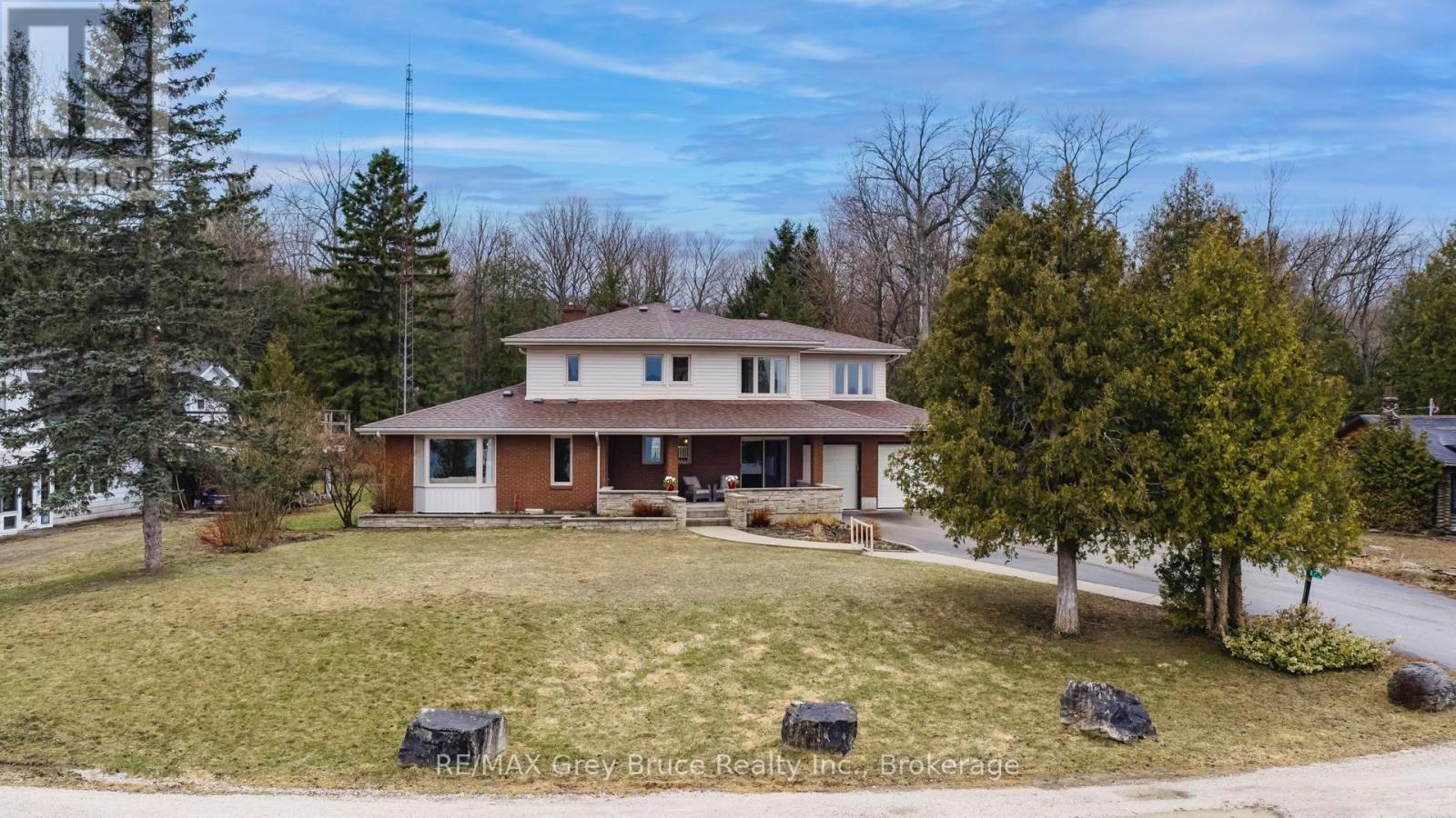 122 Cottage Lane, Georgian Bluffs, Ontario  N4K 5N4 - Photo 8 - X12993580