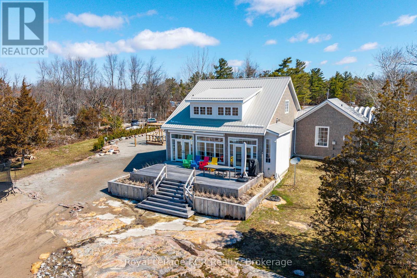101 EVERGREEN LANE, Georgian Bay, Ontario