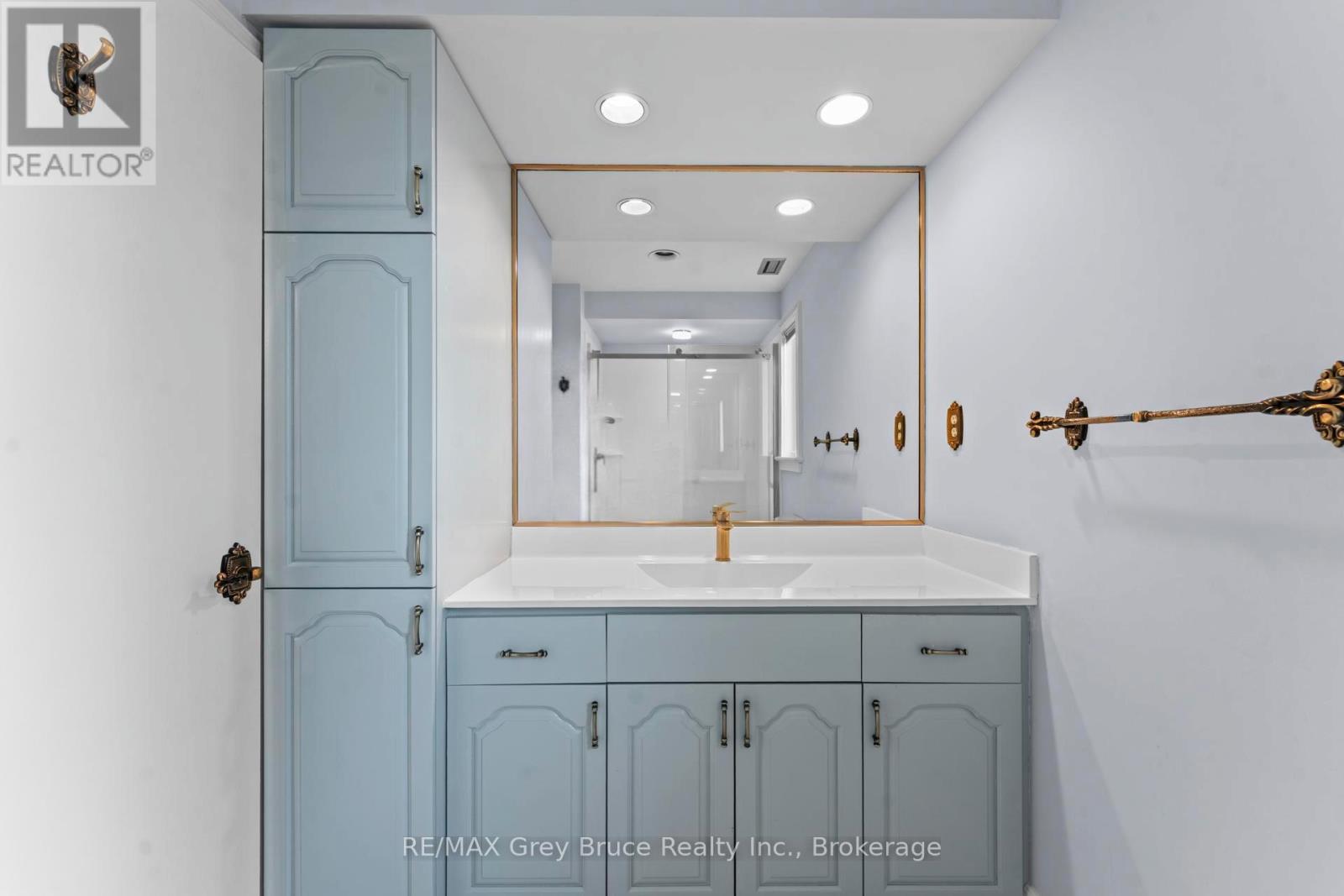 122 Cottage Lane, Georgian Bluffs, Ontario  N4K 5N4 - Photo 36 - X12993580