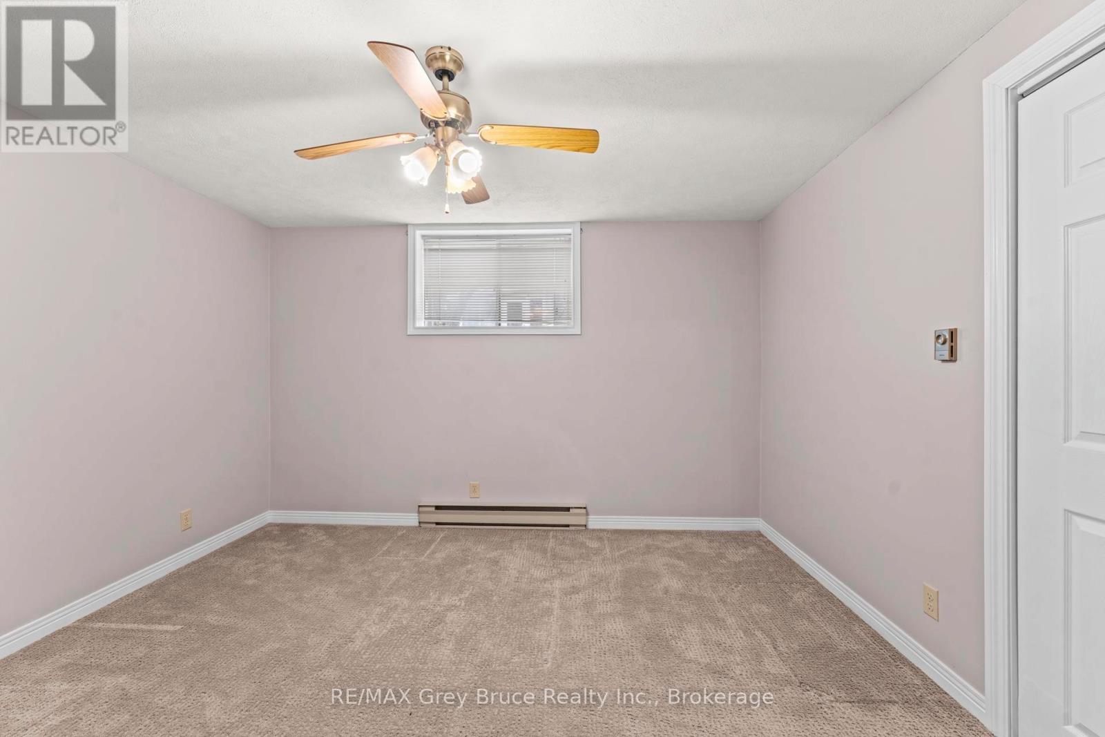 122 Cottage Lane, Georgian Bluffs, Ontario  N4K 5N4 - Photo 39 - X12993580