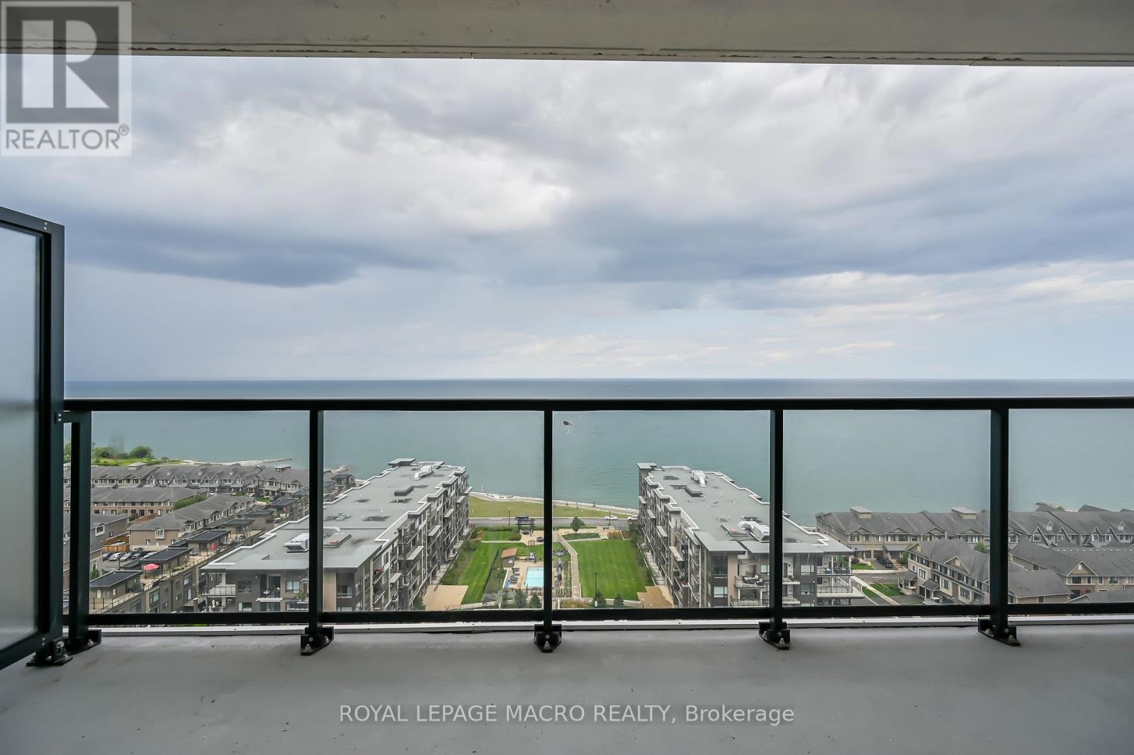 1607 - 385 Winston Road, Grimsby (Grimsby Beach), Ontario  L3M 4E8 - Photo 1 - X13011120