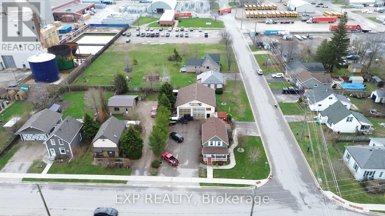 232 Oxford Street, Goderich, Ontario  N7A 1G3 - Photo 39 - X13011140