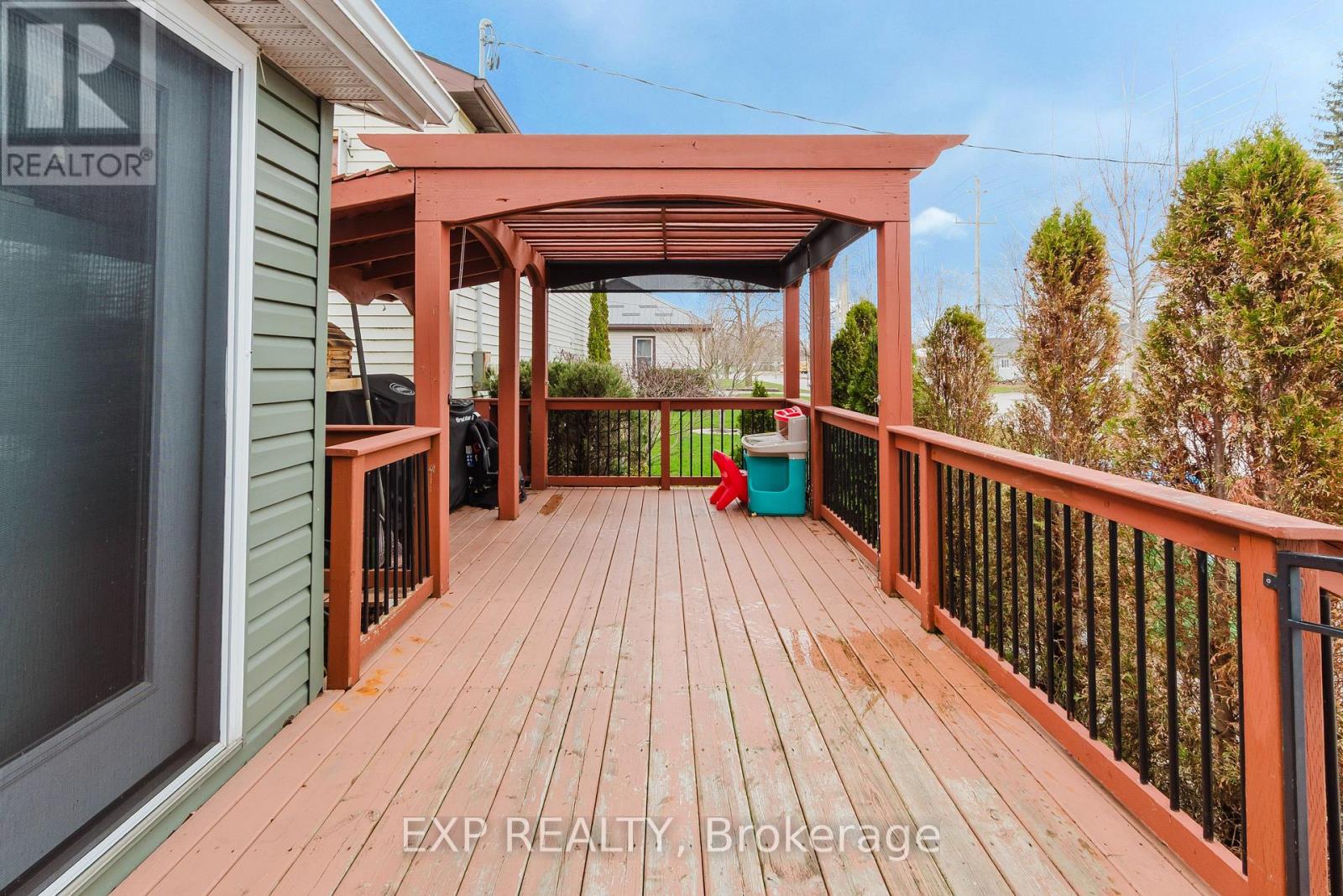 232 Oxford Street, Goderich, Ontario  N7A 1G3 - Photo 5 - X13011140