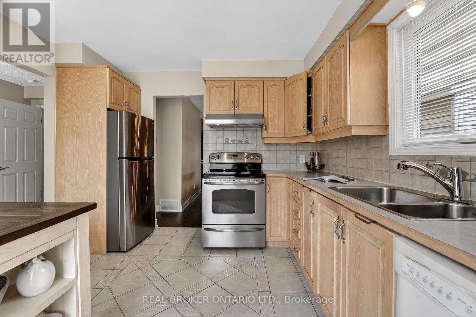 474 Knightsbridge Crescent, Hamilton, Ontario  L9G 3S5 - Photo 13 - X13011142