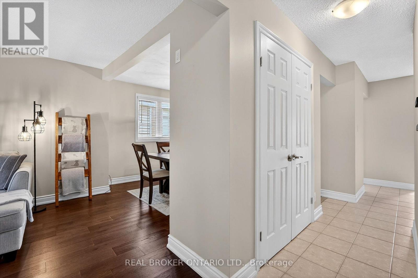 474 Knightsbridge Crescent, Hamilton, Ontario  L9G 3S5 - Photo 9 - X13011142