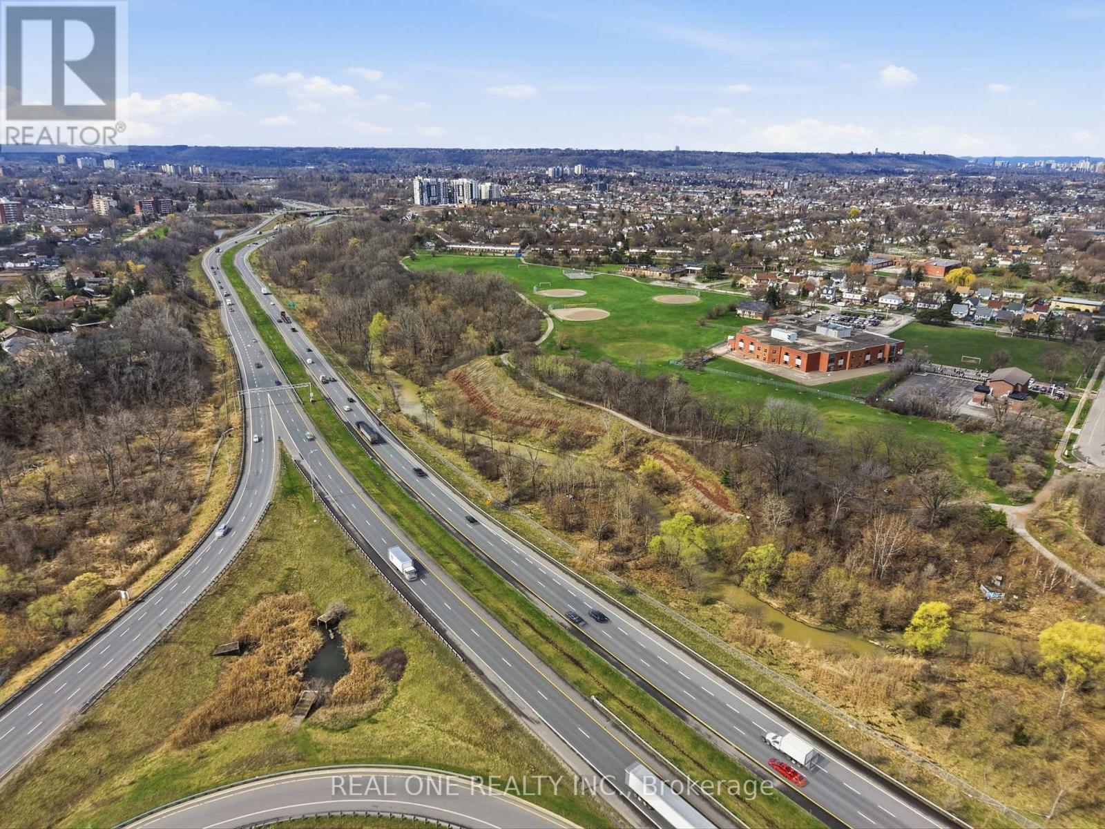 24 Sumach Street, Hamilton, Ontario  L8H 6P8 - Photo 36 - X13011160