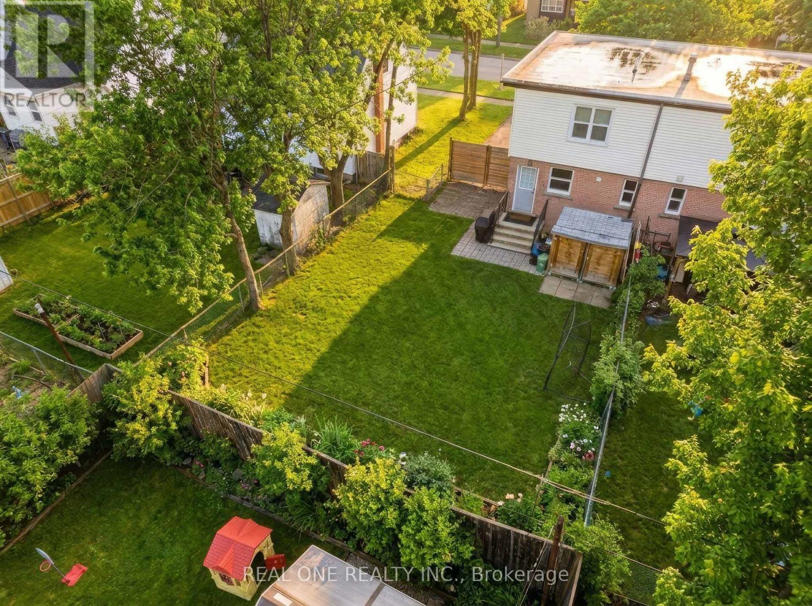 24 Sumach Street, Hamilton, Ontario  L8H 6P8 - Photo 38 - X13011160