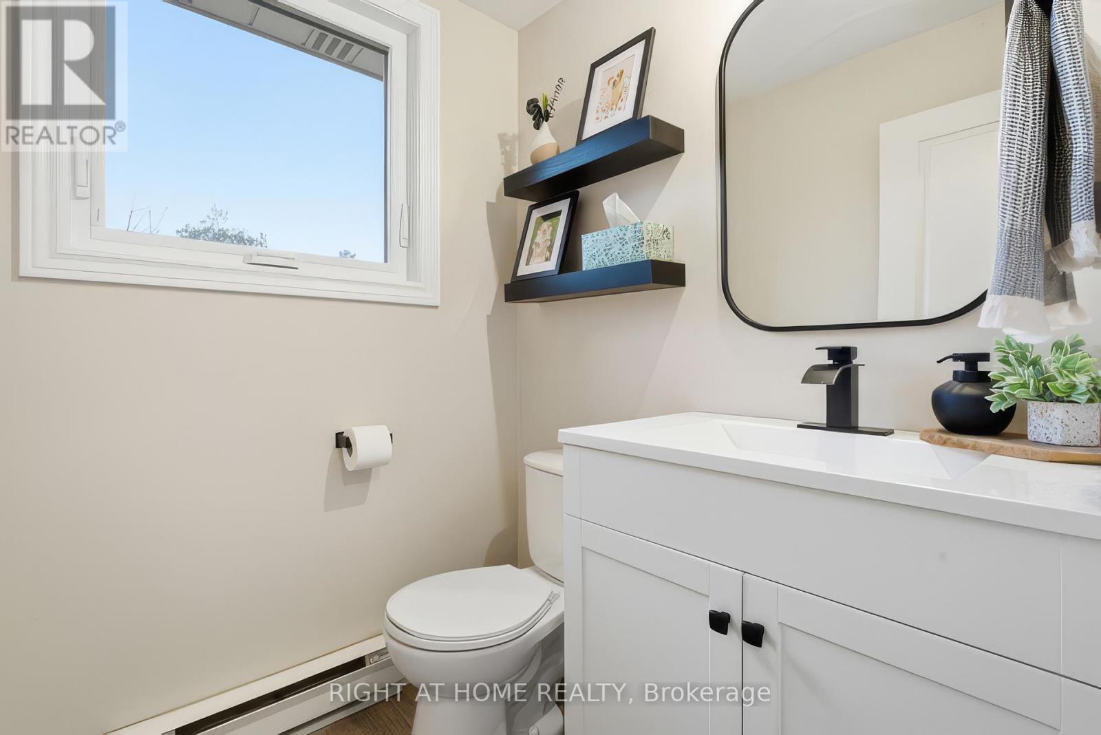 384 Countess Street N, West Grey, Ontario  N0G 1R0 - Photo 9 - X13011218