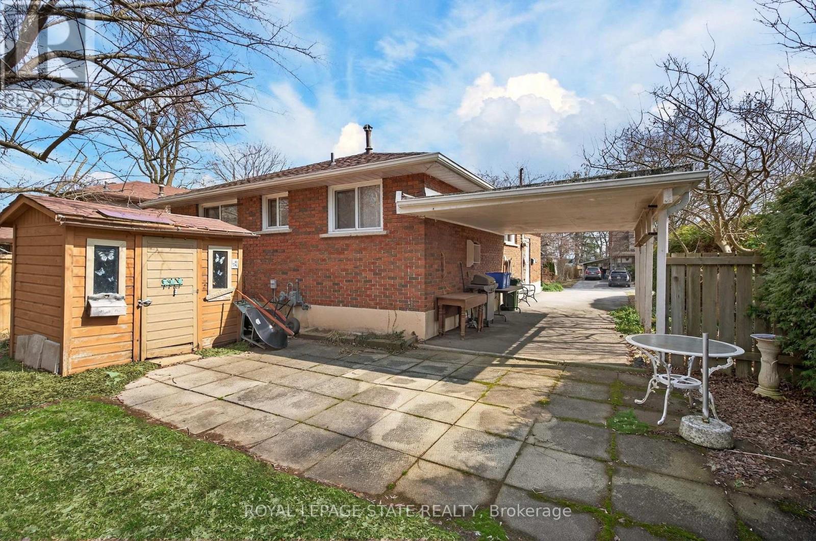 34 Helen Street, Hamilton, Ontario  L9H 1N3 - Photo 30 - X13011348