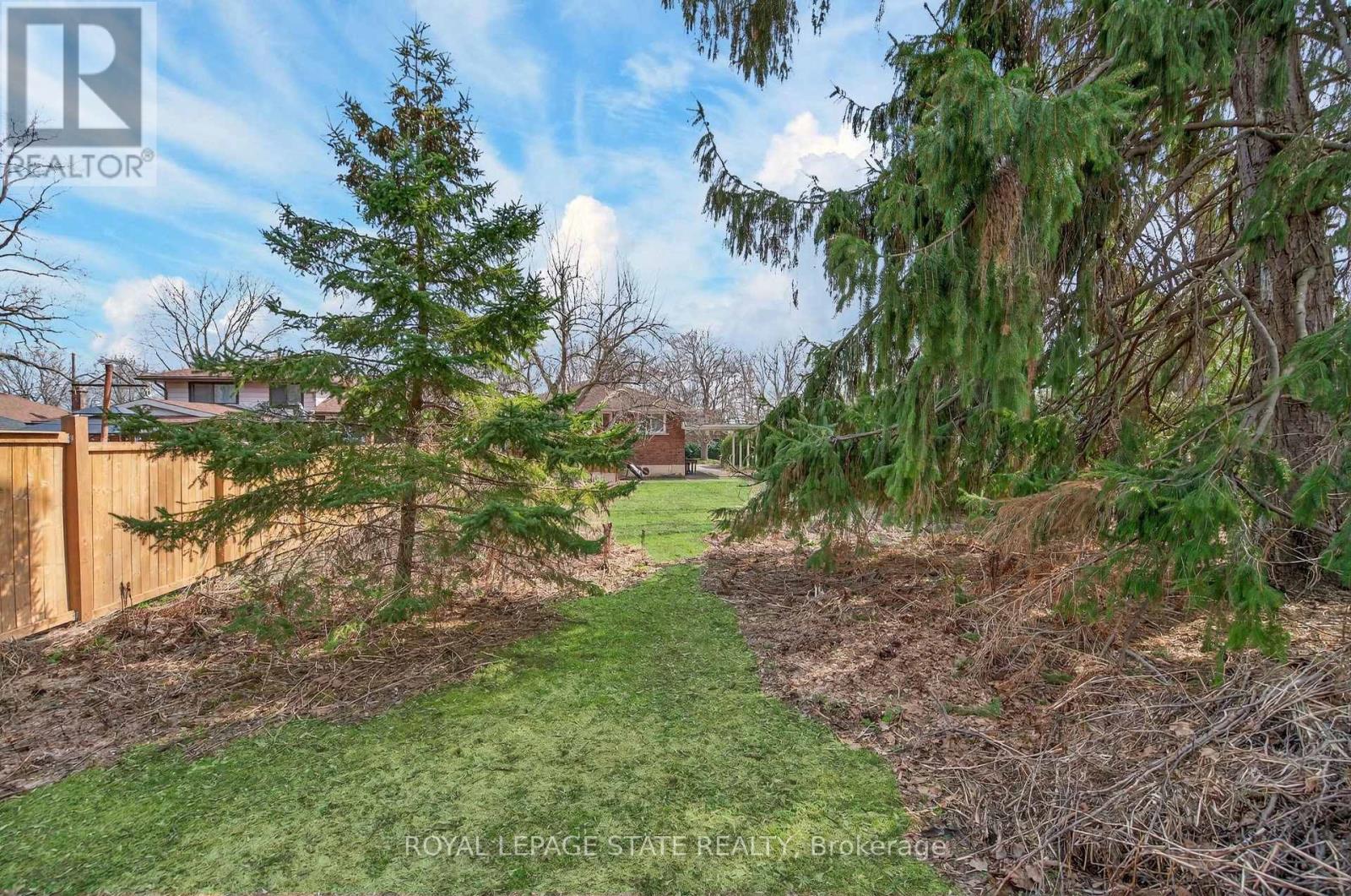 34 Helen Street, Hamilton, Ontario  L9H 1N3 - Photo 34 - X13011348