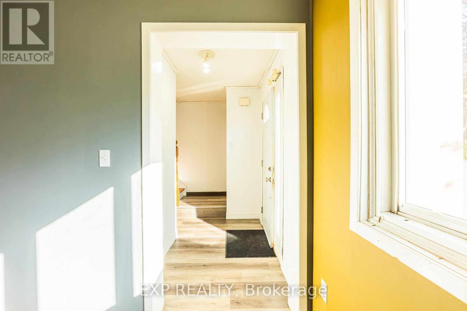 102 - 121 University Avenue E, Waterloo, Ontario  N2J 4J1 - Photo 3 - X12999526