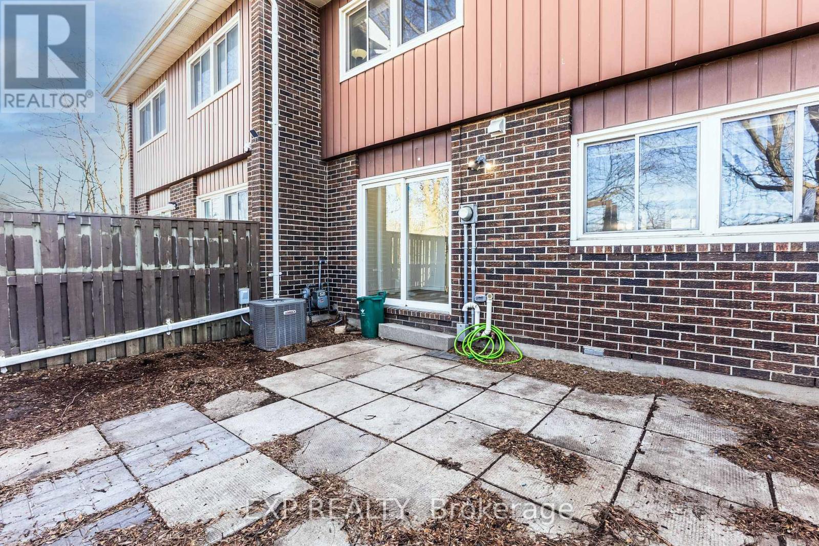 102 - 121 University Avenue E, Waterloo, Ontario  N2J 4J1 - Photo 27 - X12999526