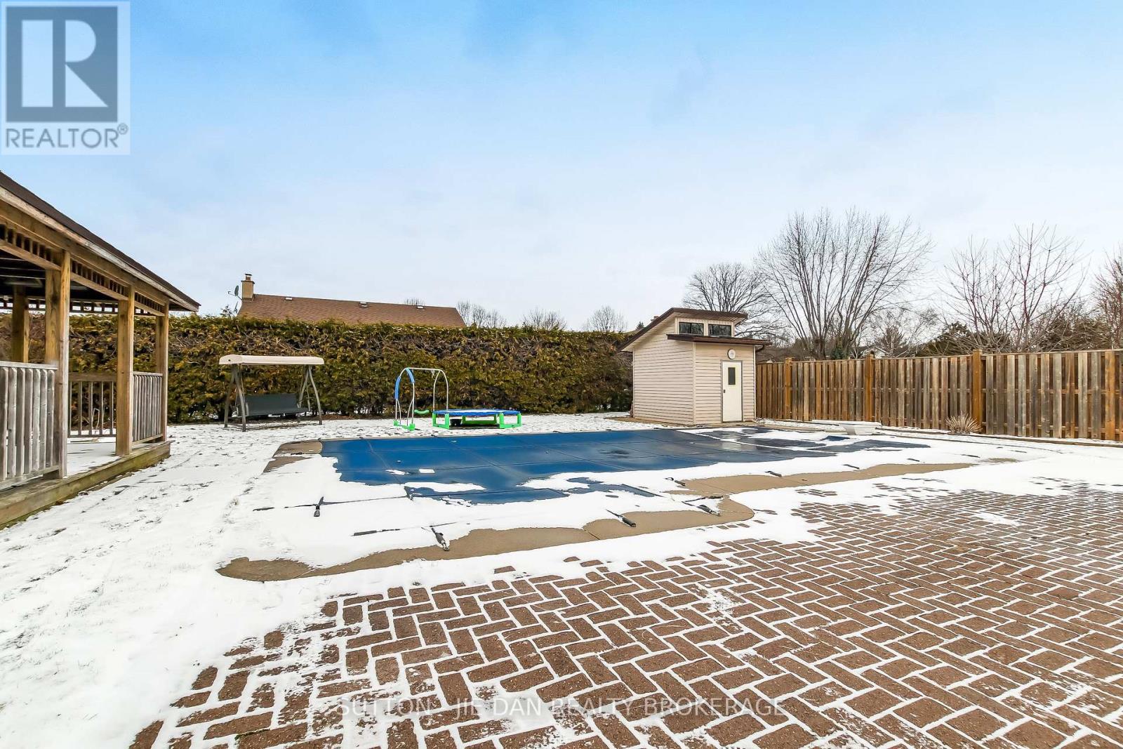 720 Grenfell Drive, London North, Ontario  N5X 2C5 - Photo 24 - X12901630