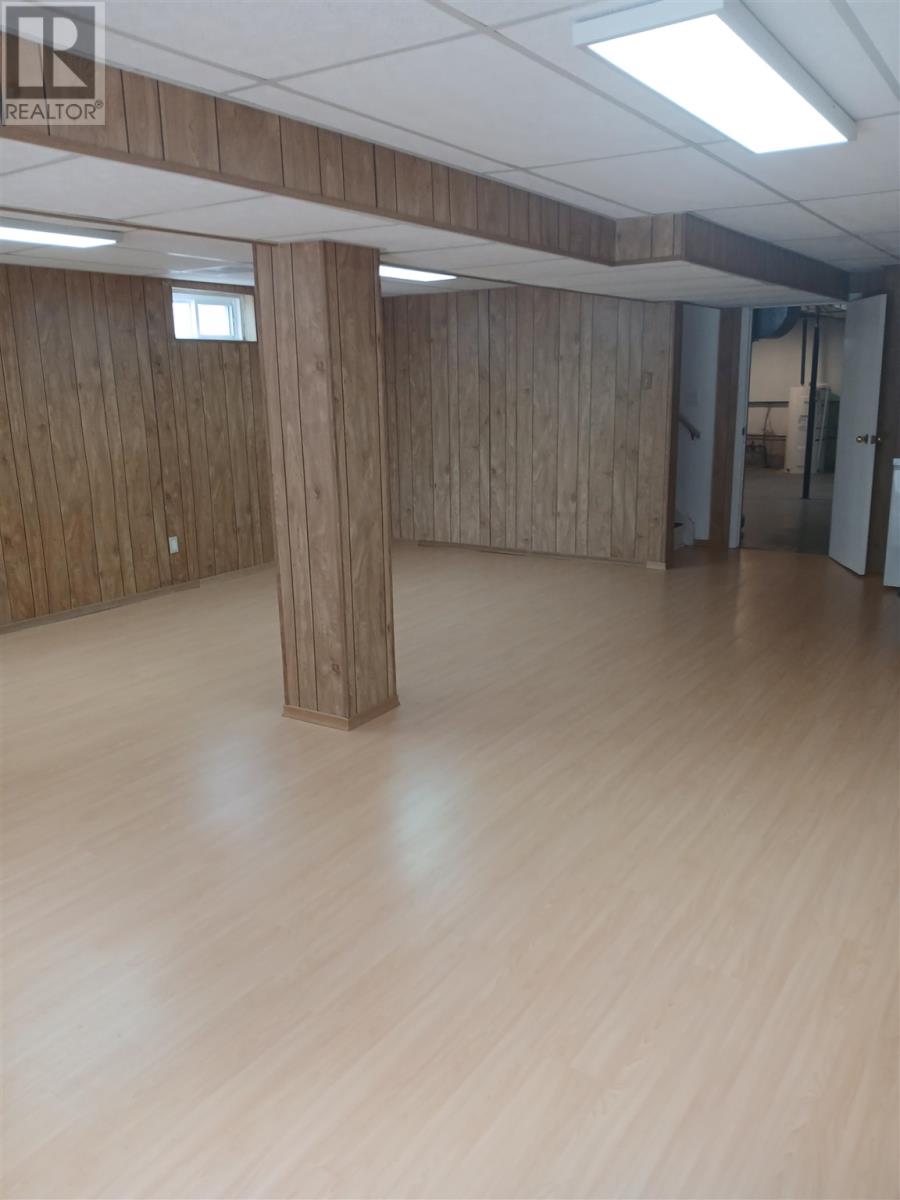 12 Forest Pl, Elliot Lake, Ontario  P5A 3C6 - Photo 21 - SM260714