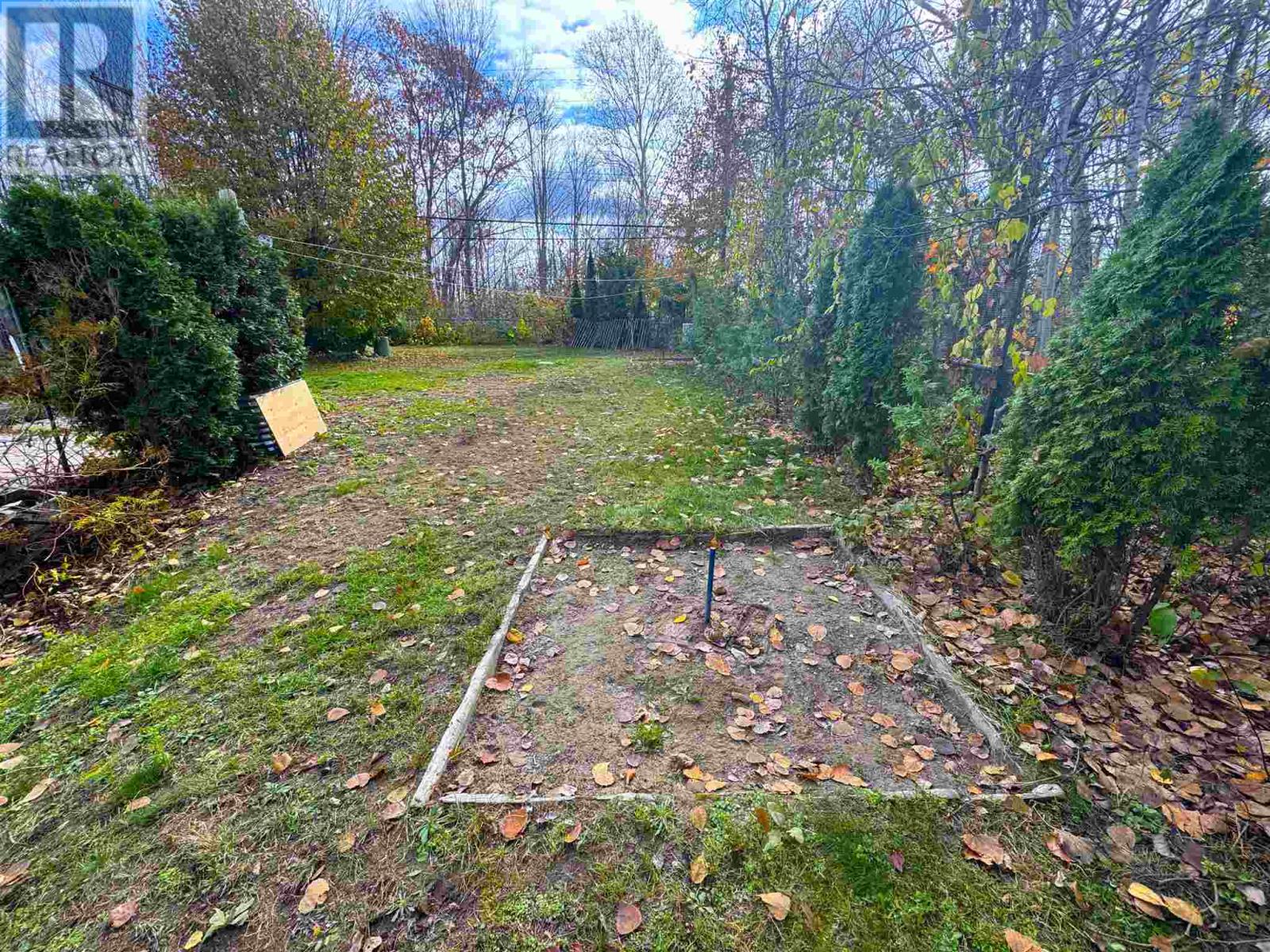 9 Axmith Ave, Elliot Lake, Ontario  P5A 1B5 - Photo 27 - SM260715