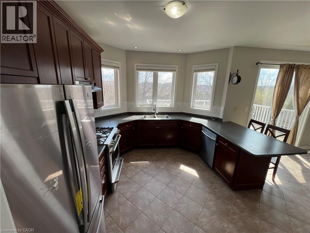 102 Baldwin Drive, Cambridge, Ontario  N3C 0B4 - Photo 6 - 40821748