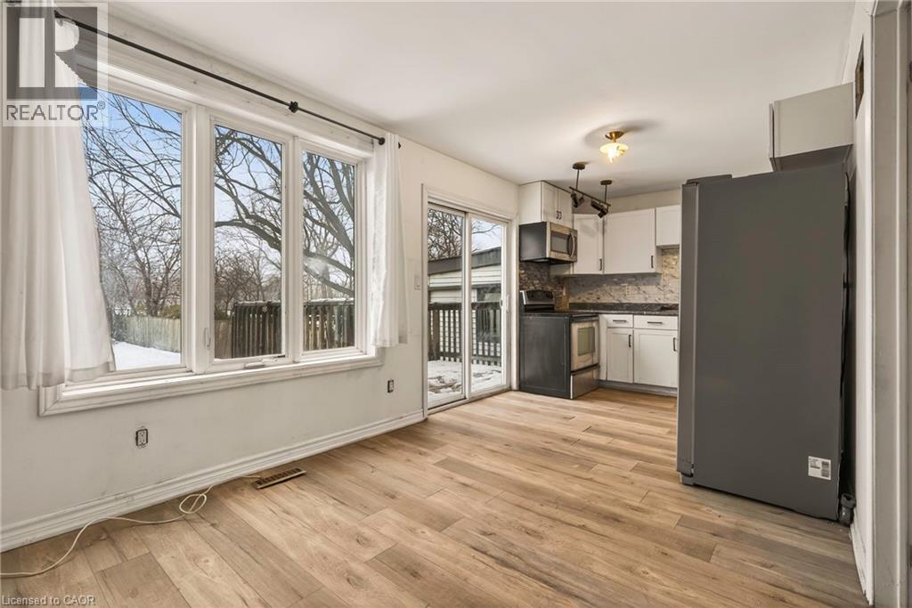 218 East 8th Street, Hamilton, Ontario  L9A 3L8 - Photo 16 - 40821491