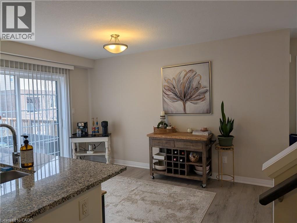 11 Sportsman Hill Street, Kitchener, Ontario  N2P 0J2 - Photo 3 - 40821376