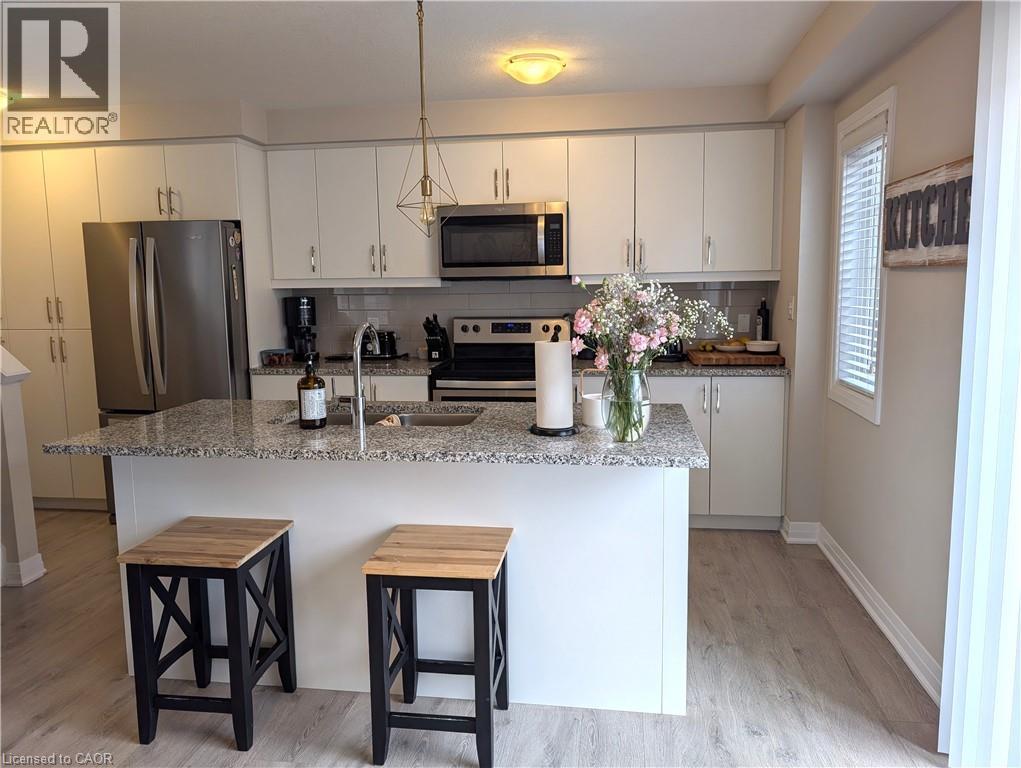 11 Sportsman Hill Street, Kitchener, Ontario  N2P 0J2 - Photo 4 - 40821376