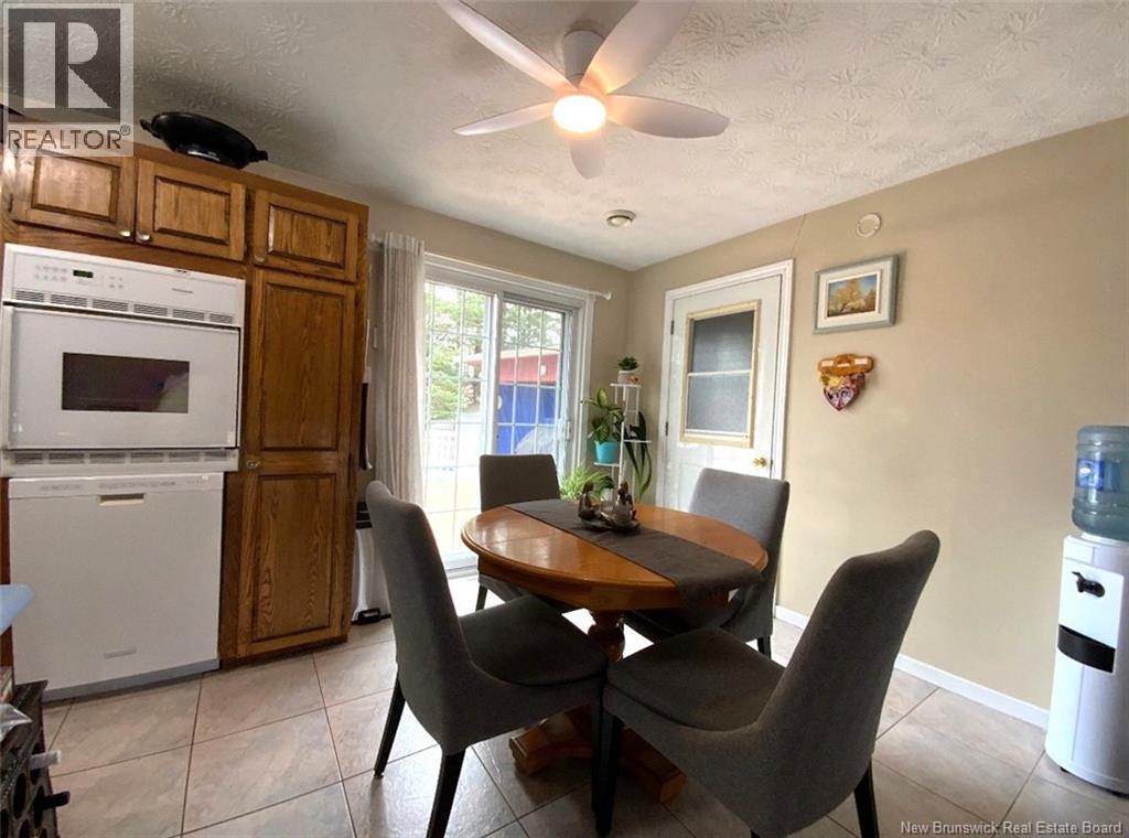 19 Belisle Avenue, Edmundston, New Brunswick  E3V 3W9 - Photo 5 - NB135422