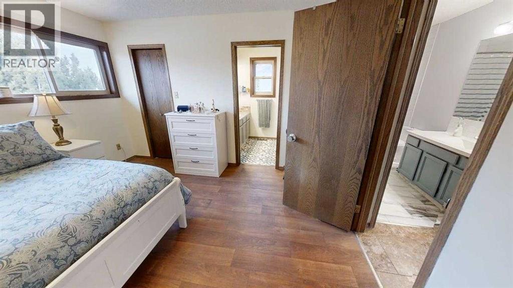 42 Ridgewood Boulevard W, Lethbridge, Alberta  T1K 6B9 - Photo 22 - A2278477